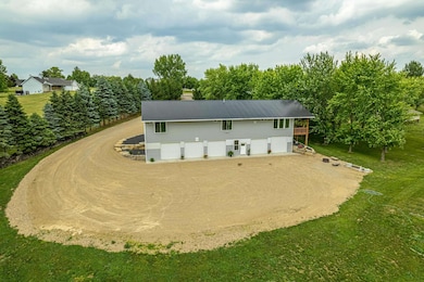 W6579 Karric Ln, Monroe, WI 53566 - photo 2