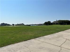 2064 Lakeshore Blvd S, Slidell, LA 70461 - photo 2