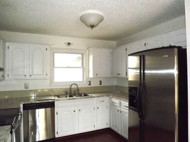 Kitchen. Everything A Cook Could Want