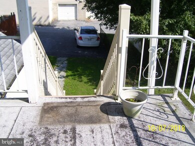 558 N Union St unit 2, Middletown, PA 17057 - photo 4