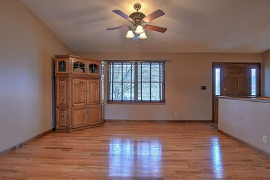 152 Ridge Circle Dr, Fall Branch, TN 37656 - photo 5