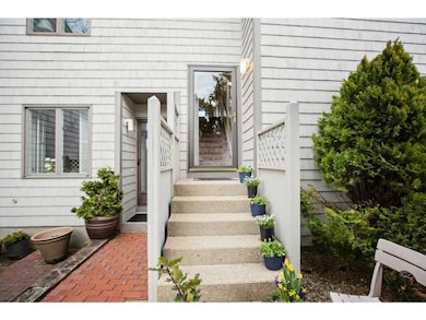 58 Seabreeze Ln, Bristol, RI 02809 - photo 3