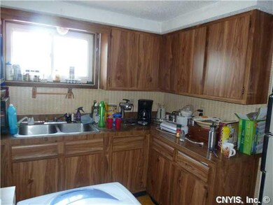 Kitchen UPSTAIRS APARTMENT KITCHEN