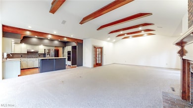 333 N Portage Path unit 6, Akron, OH 44303 - photo 5