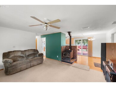 19335 SW Butternut St, Beaverton, OR 97007 - photo 5