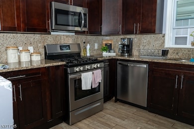 240 Beech St unit 2, Kearny, NJ 07032 - photo 4