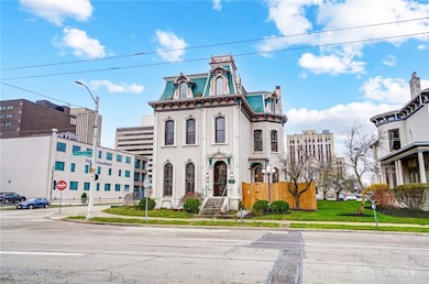 208 W Monument Ave, Dayton, OH 45402 - photo 6