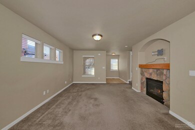 20452 Brentwood Ave, Bend, OR 97702 - photo 4