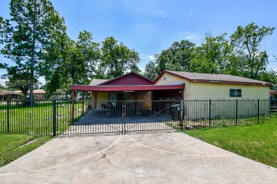 8715 Magna St, Houston, TX 77093 - photo 3