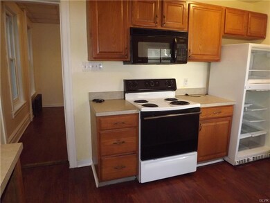 209 N 11th St, Allentown, PA 18102 - photo 5