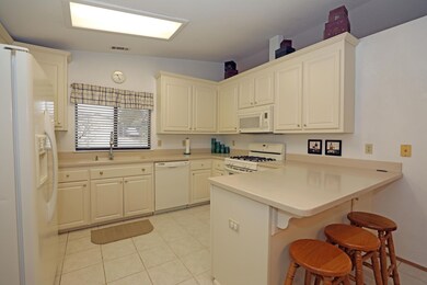 2171 Osprey Ln, Redding, CA 96003 - photo 4