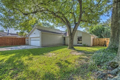 7311 Rogue River Dr, Houston, TX 77086 - photo 3