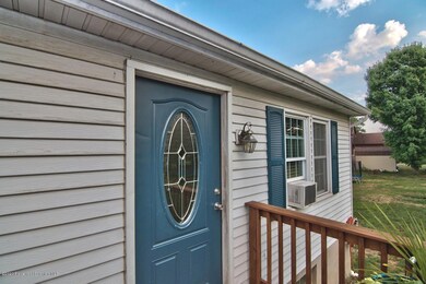 1340 Winton St, Archbald, PA 18403 - photo 2