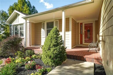 5532 Brownridge Dr, Shawnee, KS 66218 - photo 2