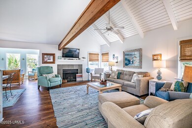 6 Great room (4)