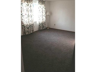 1045 Hickory Ln, Indiana, PA 15701 - photo 4