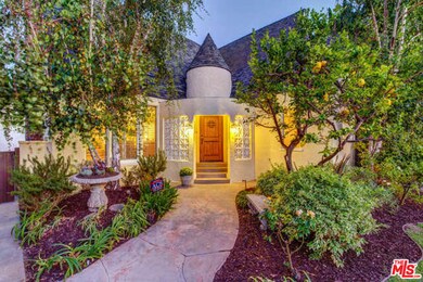 1132 S Point View St, Los Angeles, CA 90035