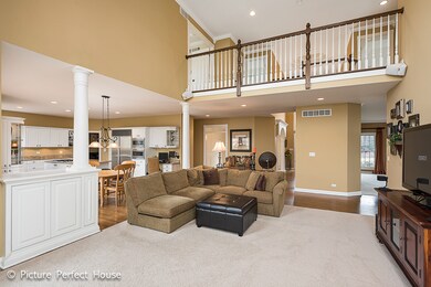 1755 Baybrook Ln, Naperville, IL 60564 - photo 4