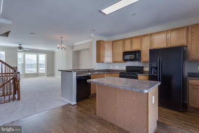 23463 Arora Hills Dr, Clarksburg, MD 20871 - photo 2