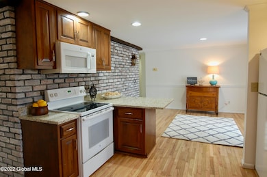 34 Smith Bridge Rd, Saratoga Springs, NY 12866 - photo 6