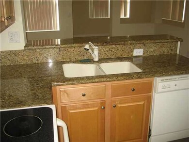 7031 NW 114th Ct, Doral, FL 33178 - photo 4