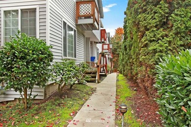 8106 242nd St SW unit D, Edmonds, WA 98026 - photo 2