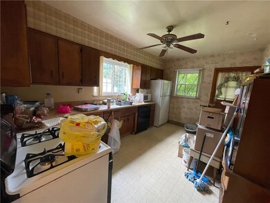 1061 Ohio Ave, Midland, PA 15059 - photo 3