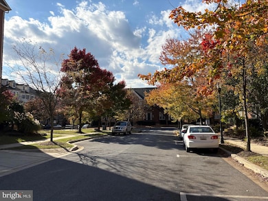 635 Whetstone Glen St, Gaithersburg, MD 20877 - photo 3