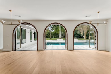 924 White Point Blvd, Charleston, SC 29412 - photo 3