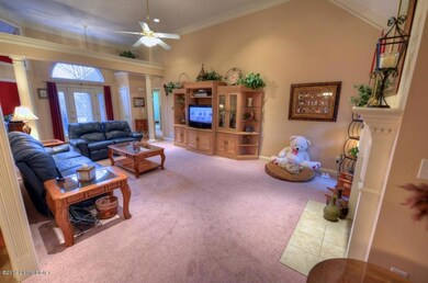 5320 Saratoga Estates Circle 17