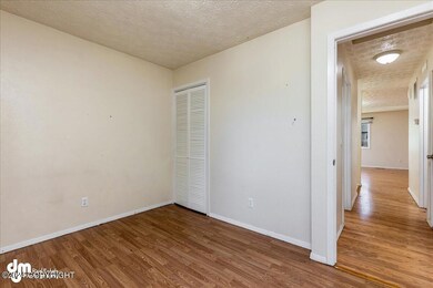 16-Bedroom 2 20240604-DW-4037