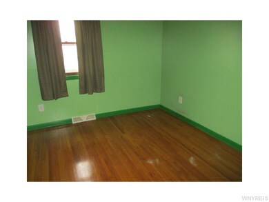 37 Dale Dr, North Tonawanda, NY 14120 - photo 5