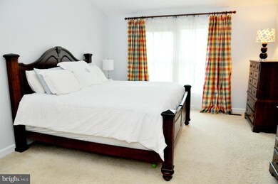 637 Budleigh Cir, Lutherville Timonium, MD 21093 - photo 6