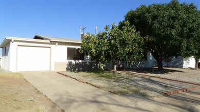 2409 Westminster Ave, Alamogordo, NM 88310 - photo 2