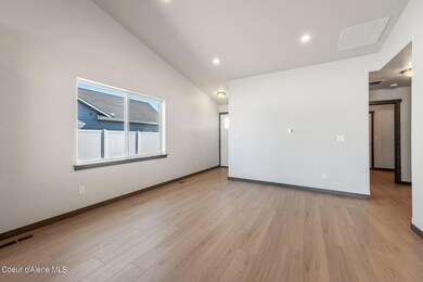 Trestle-Creek-Living-Room-3