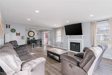 2099 Campus Rd, Cleveland, OH 44121 - photo 6