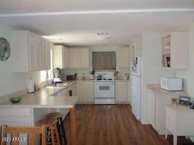 6636 Kitchen