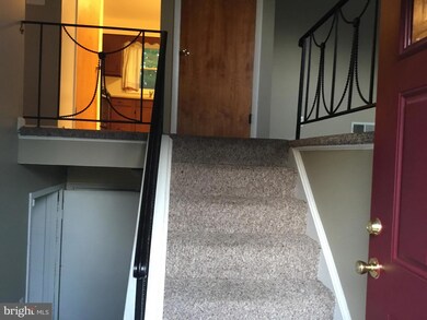 5302 Woodland Blvd, Oxon Hill, MD 20745 - photo 3