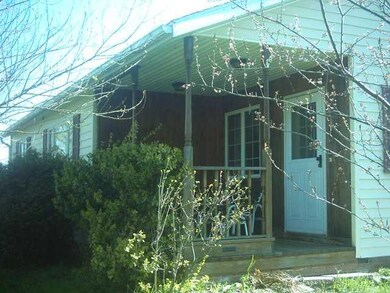 Exterior Front Front porch