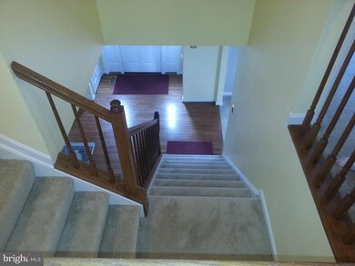 4562 Doncaster Dr, Ellicott City, MD 21043 - photo 6