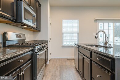 4916 Arborgate Cir, Halethorpe, MD 21227 - photo 5