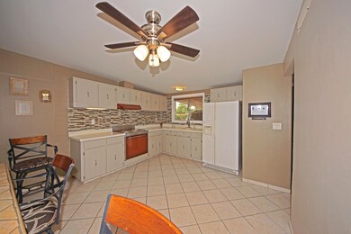 8135 E Nicaragua Dr, Tucson, AZ 85730 - photo 5