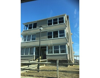 143 Skeele St unit 3R, Chicopee, MA 01013 - photo 2