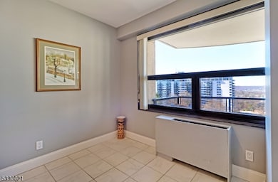 Claridge House II, Verona Twp., NJ 07044 - photo 6