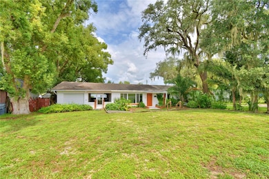 1380 Lucerne Loop Rd NE, Winter Haven, FL 33881 - photo 4