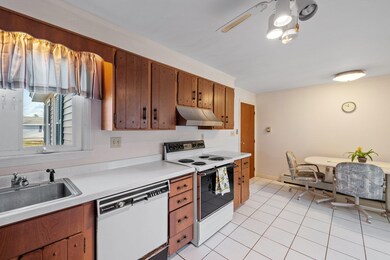 13 Norwich St, Concord, NH 03301 - photo 7