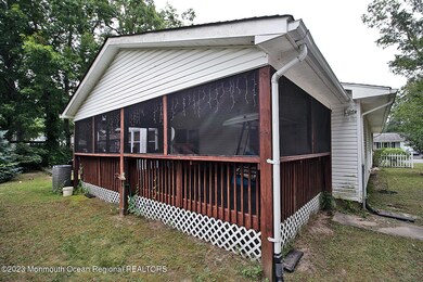 26 Crest Ave, Manahawkin, NJ 08050 - photo 4