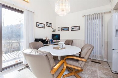 226 W Wynnbrook Dr, Hendersonville, NC 28792 - photo 5