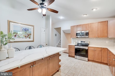 9607 Little Cobbler Ct, Burke, VA 22015 - photo 7