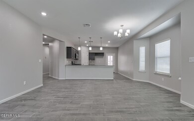 13833-Vicki Brewer-Dining-Kitchen (1)